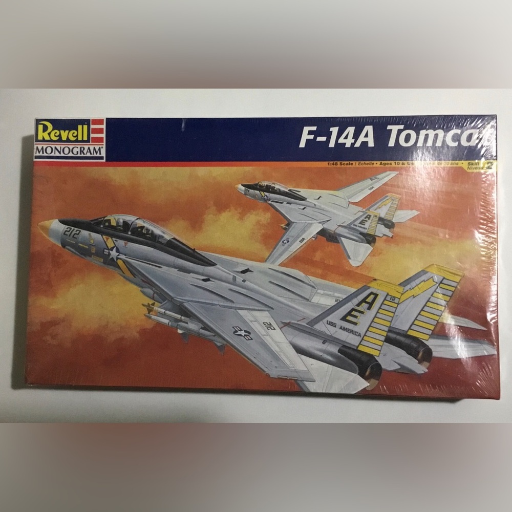 NEW IN BOX Revell 1:48 scale F-14A Tomcat Airplane Model Kit